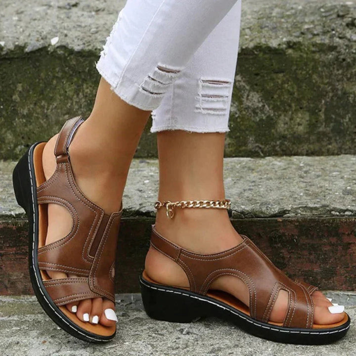 Dearra | Orthopedic leather sandals